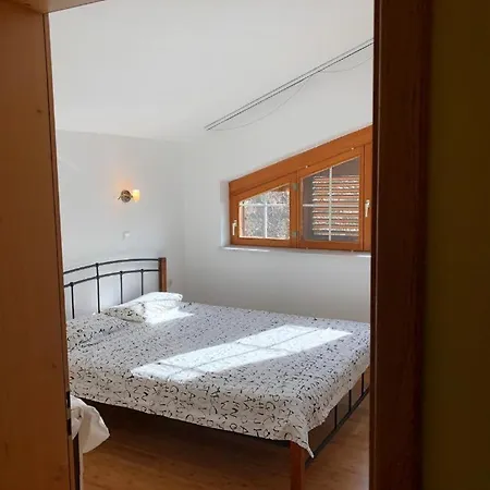 Penthouse A-5 *